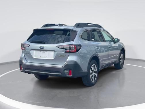 Ice Silver Metallic 2020 Subaru Outback Premium