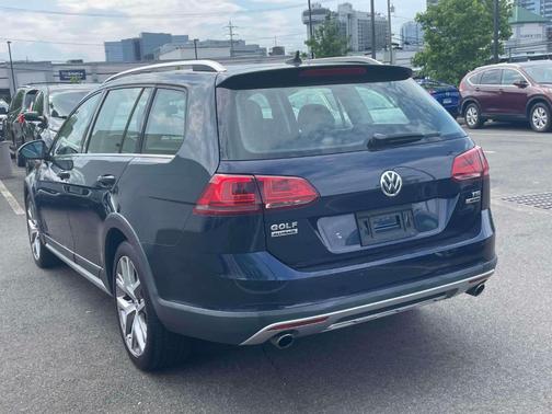 Night Blue Metallic 2017 Volkswagen Golf Alltrack TSI SEL