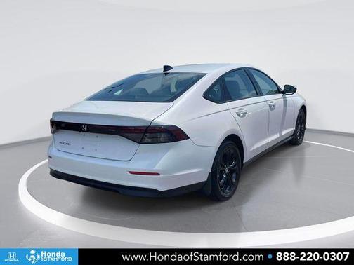 Platinum White Pearl 2025 Honda Accord SE