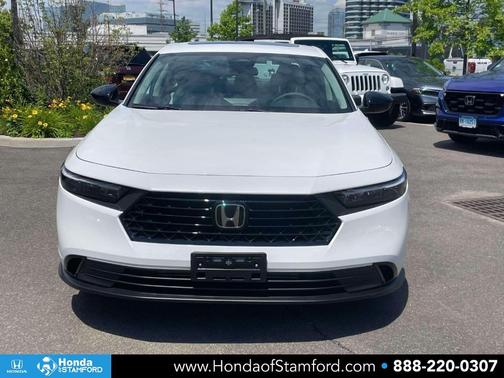 Platinum White Pearl 2025 Honda Accord SE