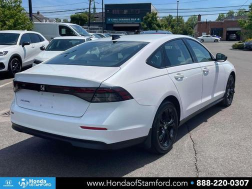 Platinum White Pearl 2025 Honda Accord SE