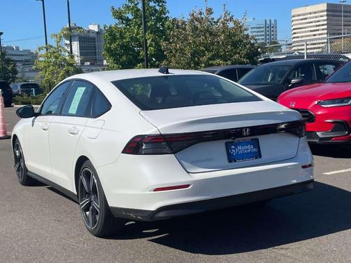 Platinum White Pearl 2026 Honda Accord SE