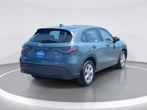 Pearl 2023 Honda HR-V LX