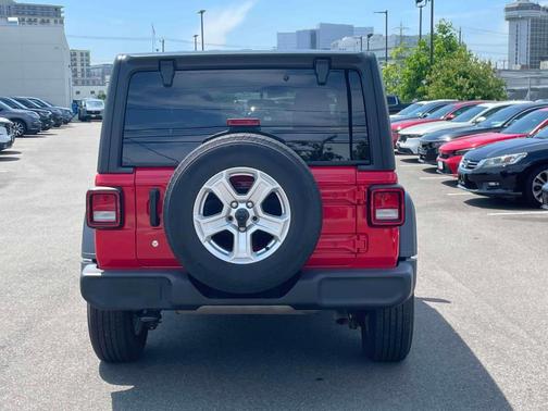 2018 Jeep Wrangler Unlimited Sport