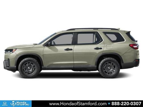 Crystal Black Pearl 2026 Honda Pilot TrailSport