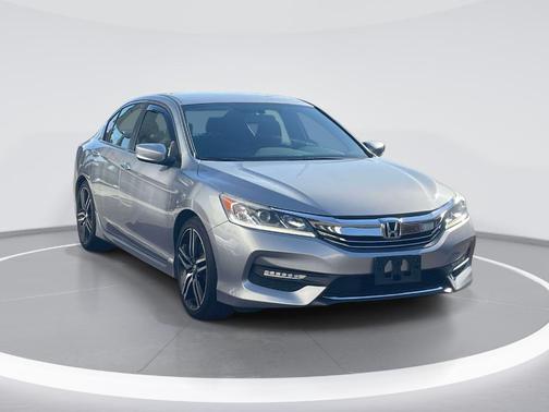 Lunar Silver Metallic 2017 Honda Accord Sport