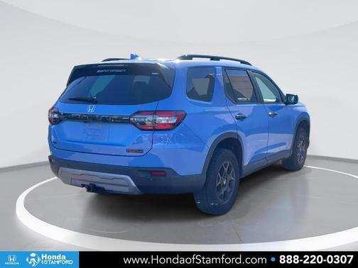 Sky 2024 Honda Pilot TrailSport