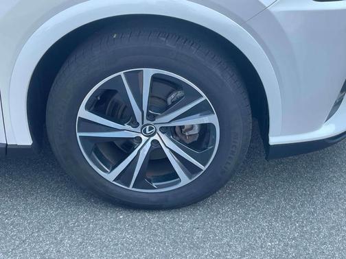 Eminent White Pearl 2023 Lexus RX 350 Premium