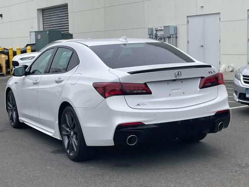 2019 Acura TLX Technology & A-Spec