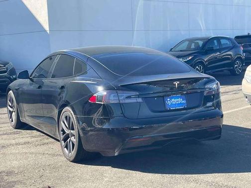 2022 Tesla Model S Plaid