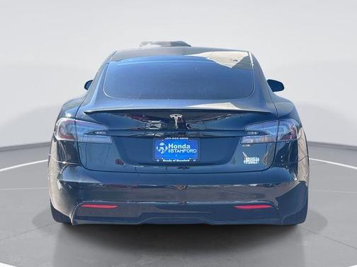 2022 Tesla Model S Plaid