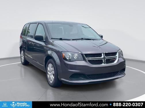 Granite Crystal Clearcoat Metallic 2018 Dodge Grand Caravan SE