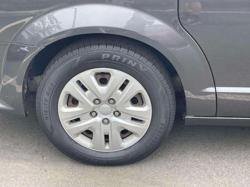 Granite Crystal Clearcoat Metallic 2018 Dodge Grand Caravan SE