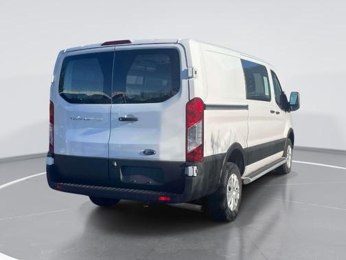 Oxford White 2025 Ford Transit-250
