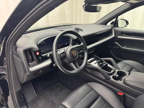2024 Porsche Cayenne Base