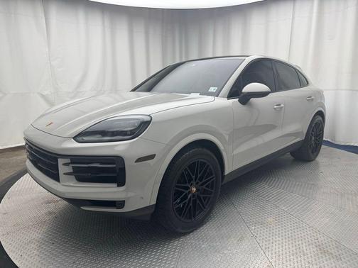 2025 Porsche Cayenne AWD