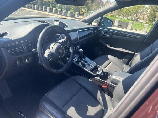 Purple 2024 Porsche Macan