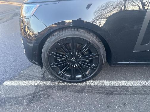 2024 Land Rover Range Rover P530 SE