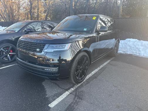 2024 Land Rover Range Rover P530 SE
