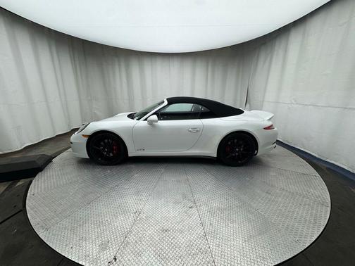 2016 Porsche 911 Carrera GTS
