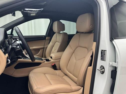 2021 Porsche Macan GTS