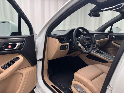 2021 Porsche Macan GTS