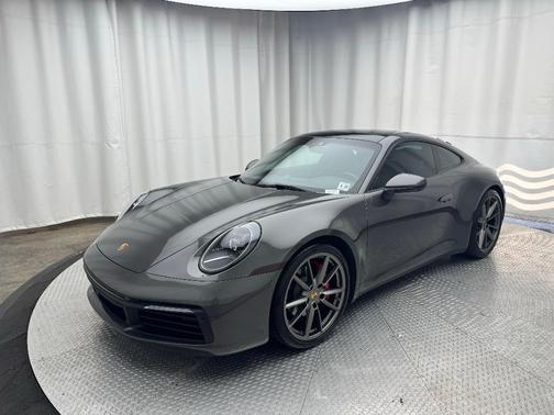 2021 Porsche 911 Carrera