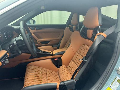 2024 Porsche 911 S/T