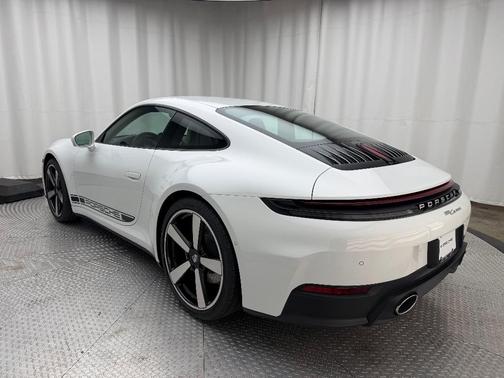 2026 Porsche 911 Carrera