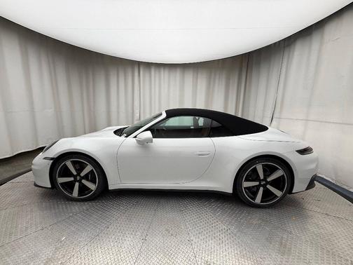 2026 Porsche 911 Carrera