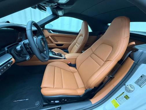 2026 Porsche 911 Carrera