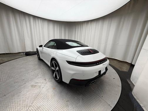 2026 Porsche 911 Carrera