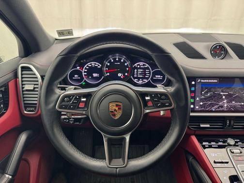 2022 Porsche Cayenne Platinum Edition