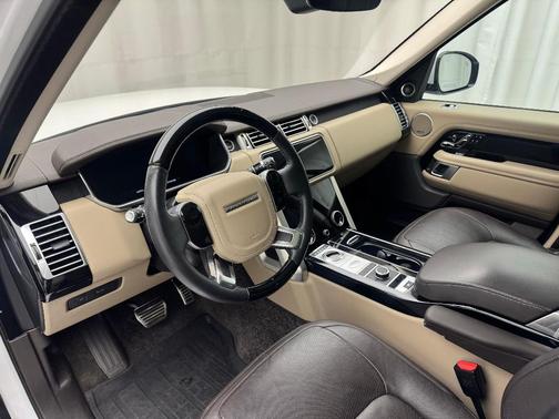 Fuji White 2022 Land Rover Range Rover HSE Westminster