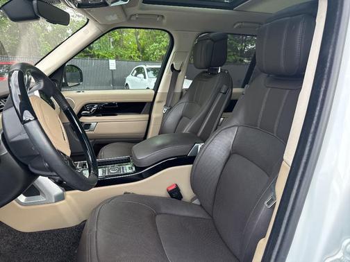 Fuji White 2022 Land Rover Range Rover HSE Westminster
