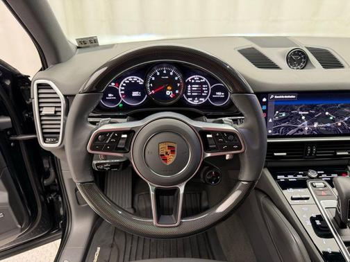2023 Porsche Cayenne S