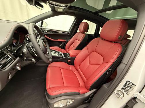 2026 Porsche Macan S