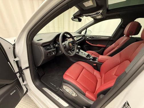 2026 Porsche Macan S