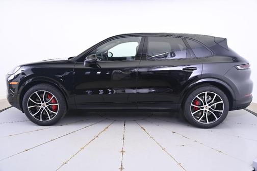 2025 Porsche Cayenne S