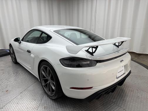 2021 Porsche 718 Cayman GT4