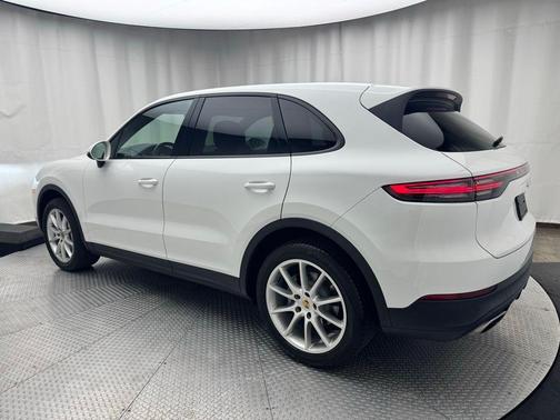 2022 Porsche Cayenne