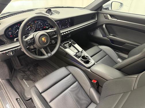 2024 Porsche 911 Carrera