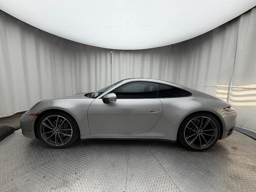 2024 Porsche 911 Carrera