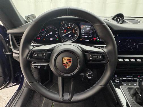 2023 Porsche 911 Carrera T