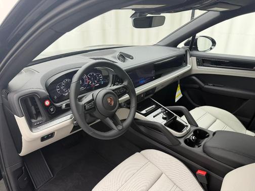 2026 Porsche Cayenne AWD
