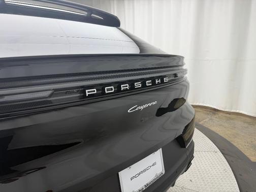 2026 Porsche Cayenne AWD