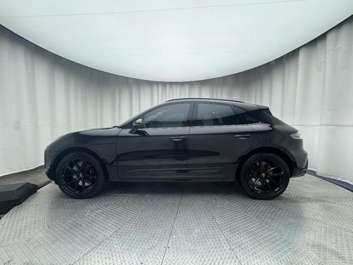 2025 Porsche Macan GTS