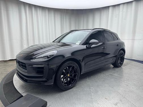2025 Porsche Macan GTS