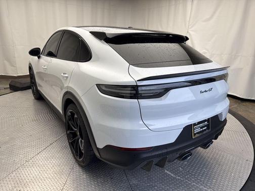 2023 Porsche Cayenne Turbo GT