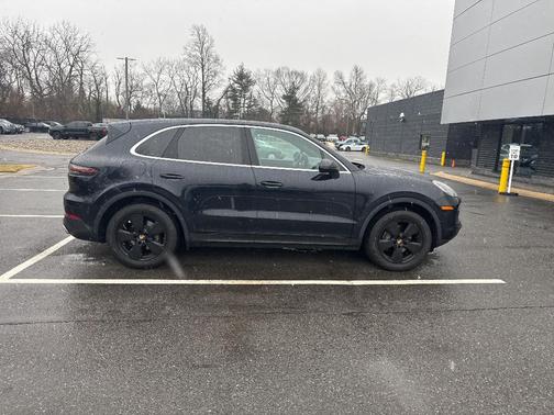 2019 Porsche Cayenne Base